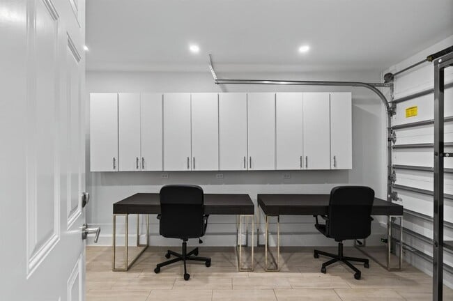 Building Photo - 1271 SW 85th Terrace