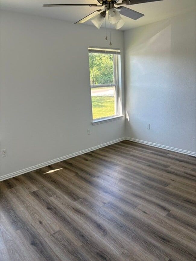 Building Photo - New Construction 3 bedroom, 2 bath brick home.