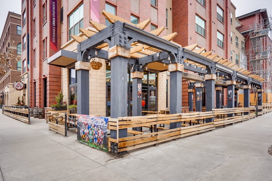 Building Photo - 1747 N Washington St