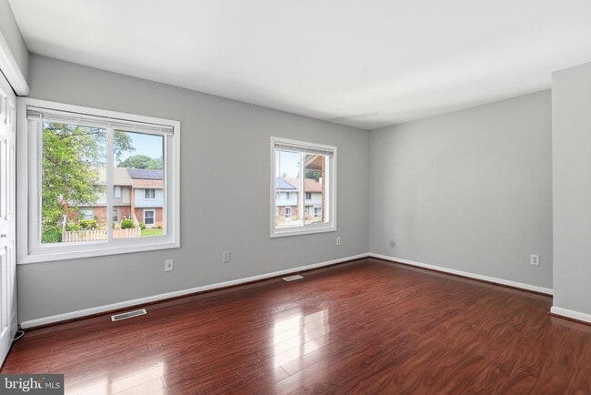 Building Photo - 1211 Springtide Pl