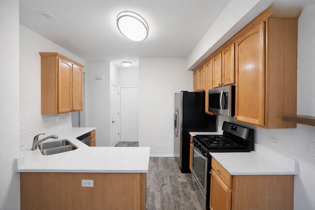 Building Photo - 3224 Bromley Ln