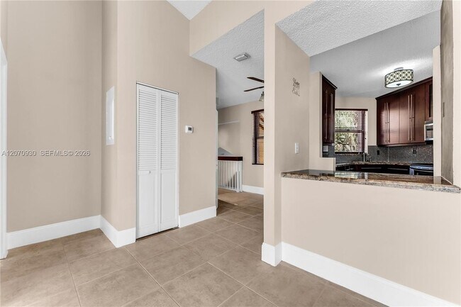 Building Photo - 15563 Miami Lakeway N