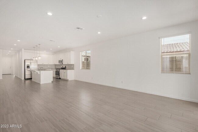 Building Photo - 2503 S 180th Dr
