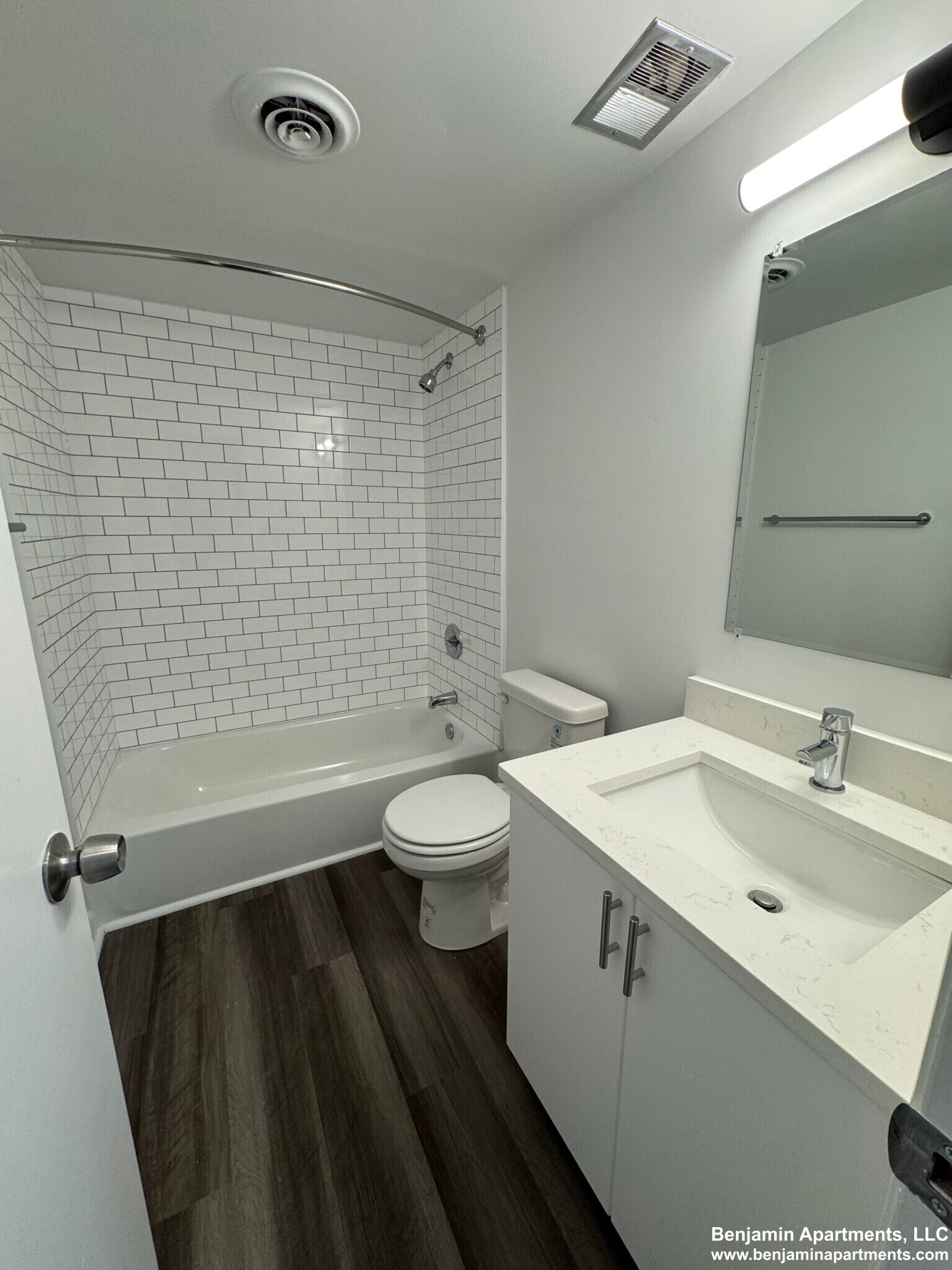 Building Photo - 51 Hill Rd