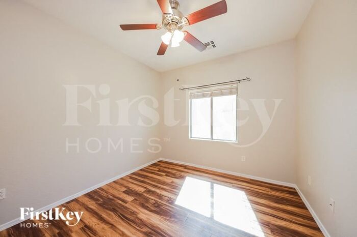 Building Photo - 14936 N 153rd Ave