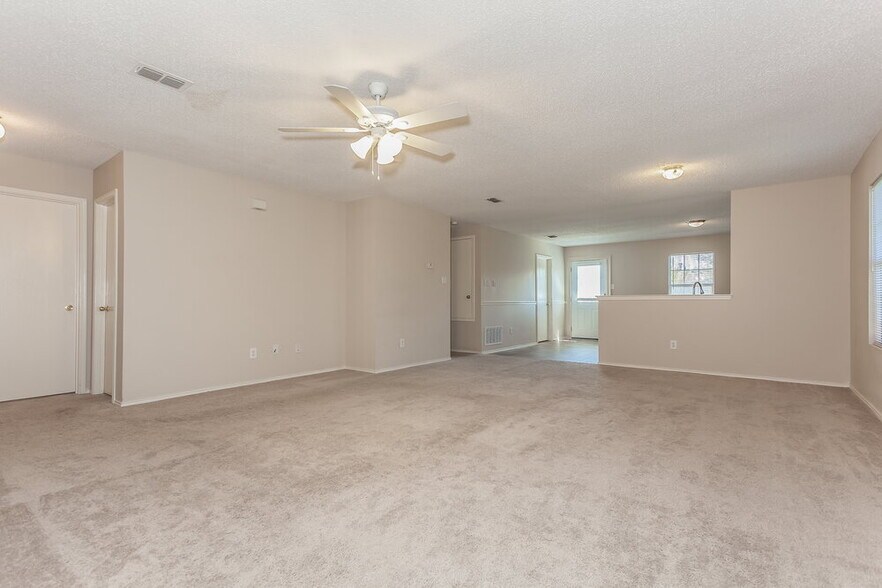Building Photo - 918 Anvil Creek Dr