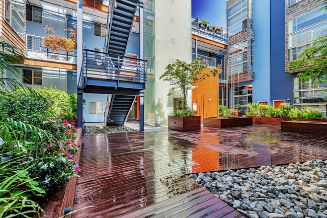 Building Photo - 175 Bluxome St