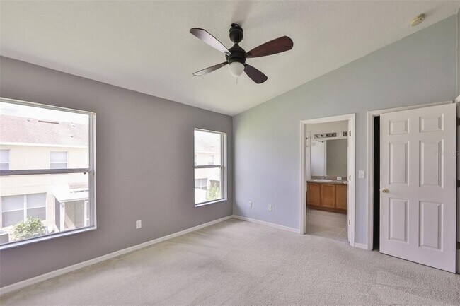 Building Photo - 9815 Carlsdale Dr