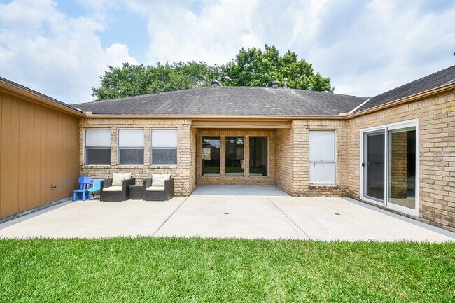 Building Photo - 7819 Candle Ln