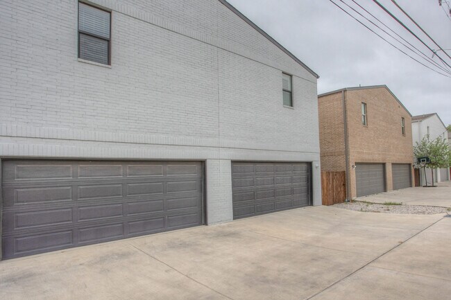 Building Photo - 212 Wimberly St