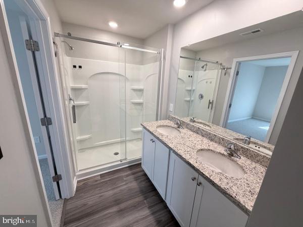 Building Photo - 255 Maple Run Dr