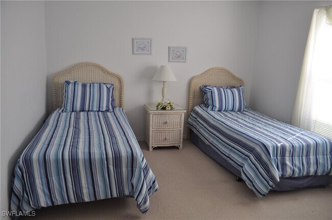 Building Photo - 431 Dundee Ct