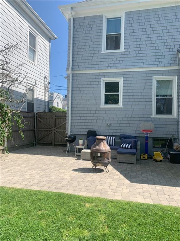 Building Photo - 68 Evarts St