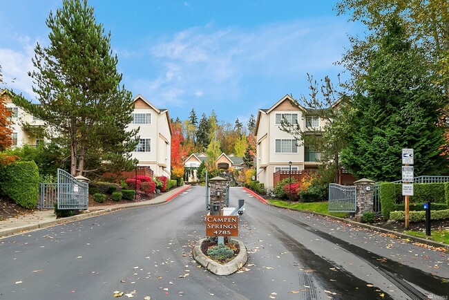 Building Photo - Renton/Talbot area Townhome in gated community!  3 bedroom 3.5 bathroom. Available NOW!!