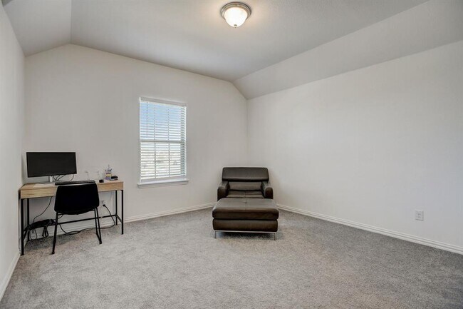 Building Photo - 308 Monteforte Rd