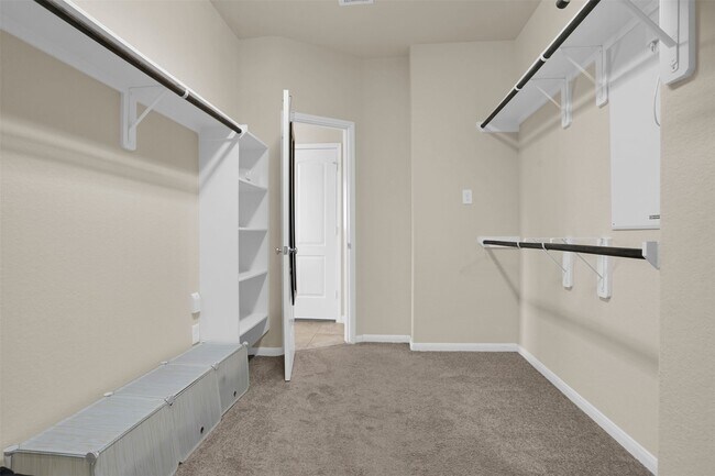 Building Photo - 9142 Monarch Field Ln