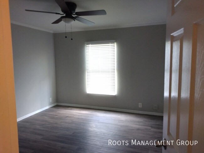 Building Photo - Home Available to Lease - Apply Today!