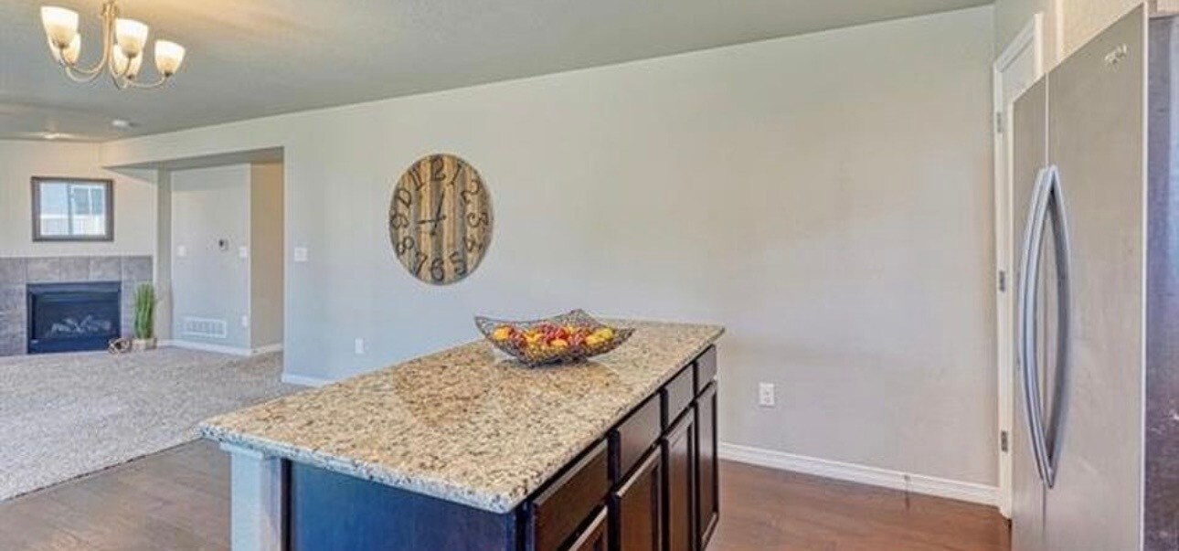 Building Photo - 6793 Galpin Dr