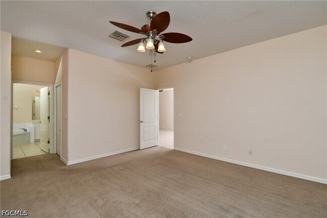 Building Photo - 4808 Fairloop Run