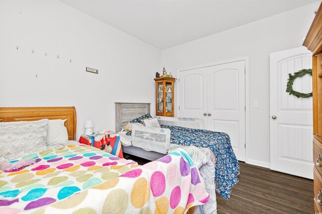 Building Photo - 840 Windsor Rose Dr