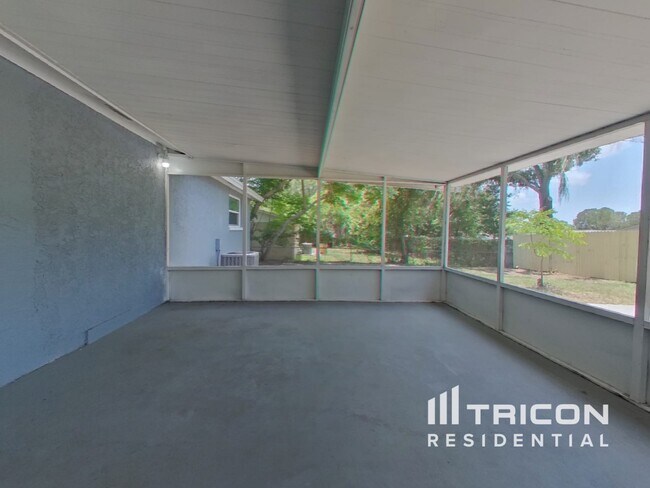 Building Photo - 1124 Jadewood Ave