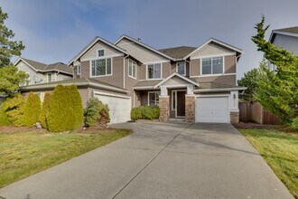 Building Photo - Beautiful 5 bedroom home in Tuscany at Lakeland Hills!