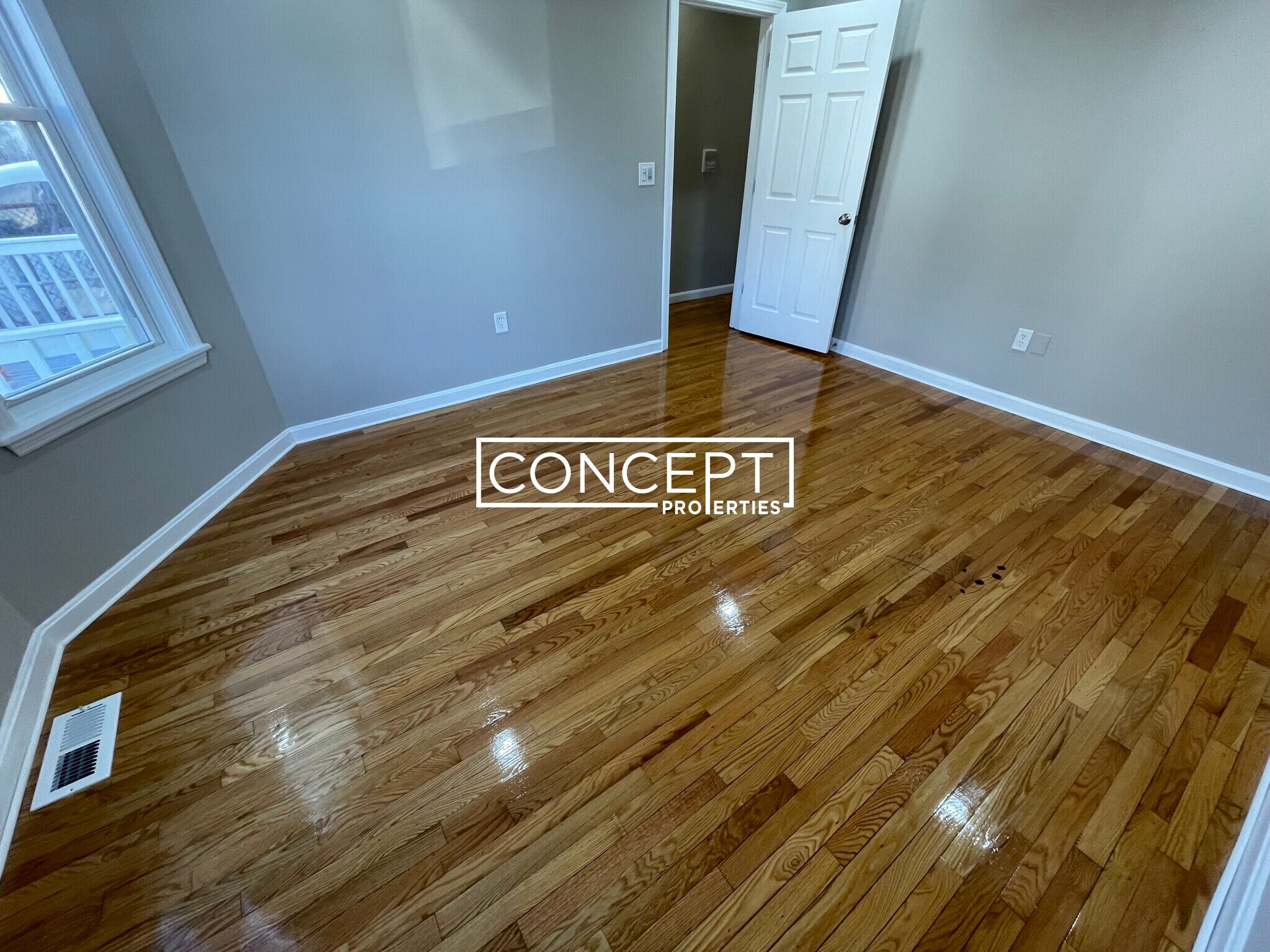 Building Photo - 68 Bellevue St