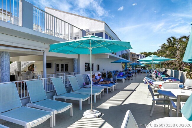 Building Photo - 4748 S Ocean Blvd