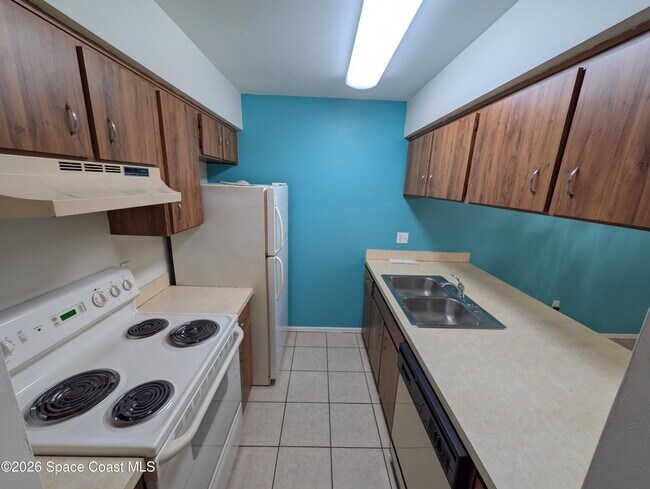 Building Photo - 225 Knox McRae Dr