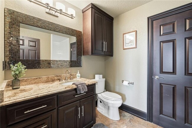 Building Photo - 14805 Dutchmans Dr