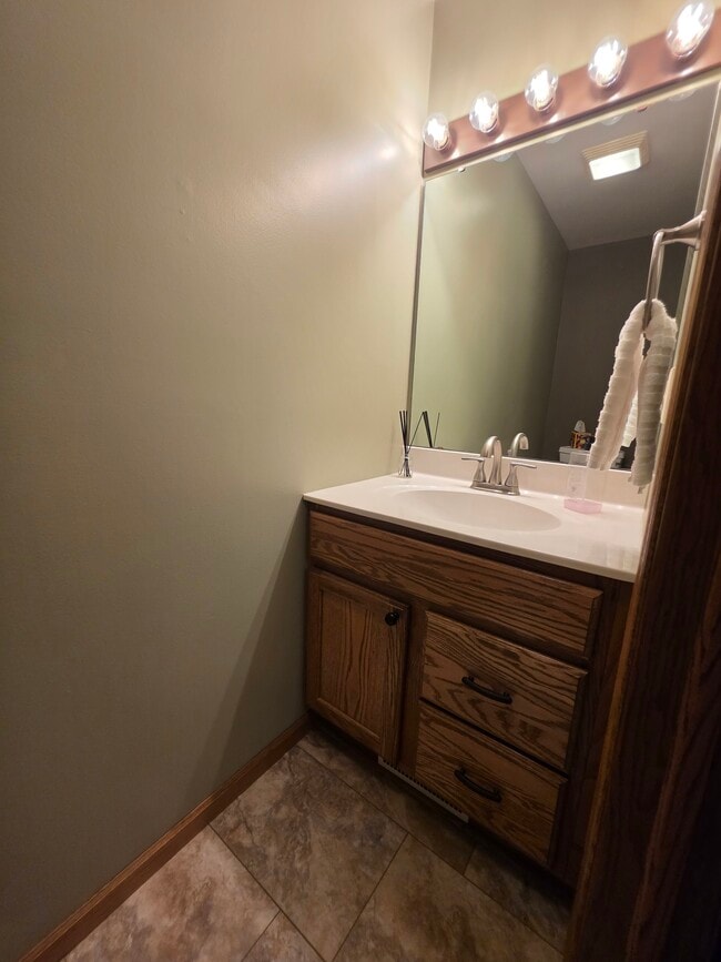 Building Photo - 262 Highland Pike Rd