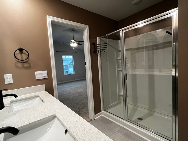 Building Photo - Beautiful Home in New Bern West