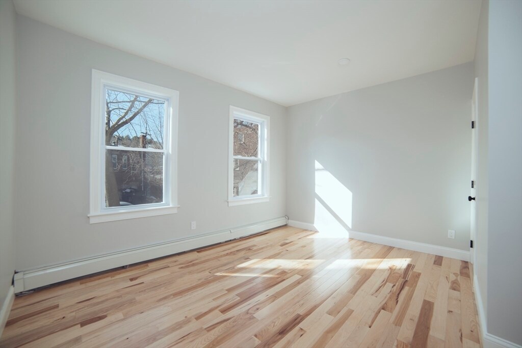 Building Photo - 14 Duffley Ct