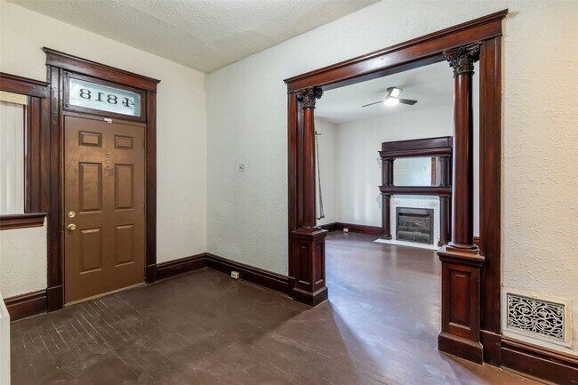 Building Photo - 4818 Greer Ave