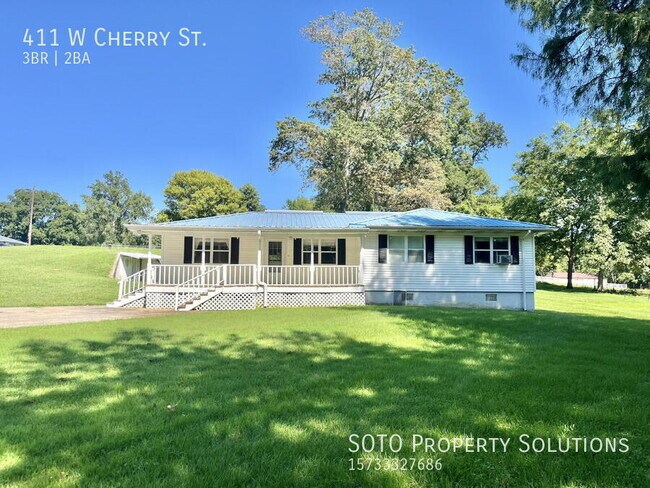 Building Photo - 411 W Cherry St