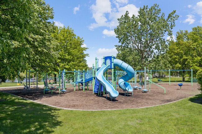 Building Photo - 1919 Finchley Ct