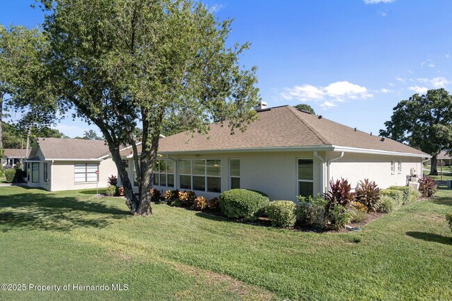 Building Photo - 7167 Crown Oaks Dr