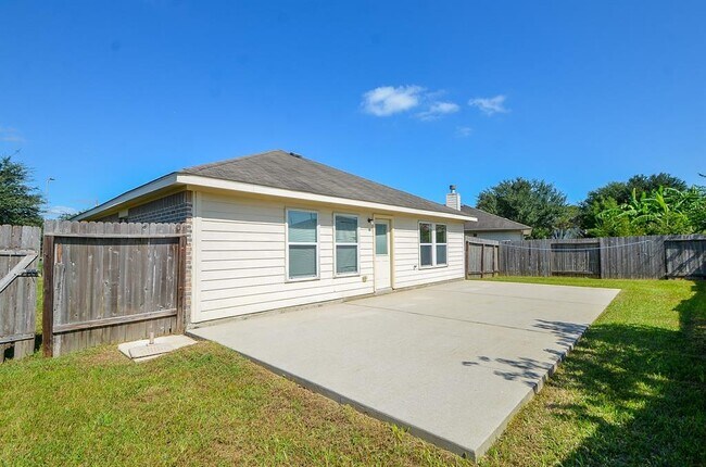 Building Photo - 18135 Sorrell Oaks Cir