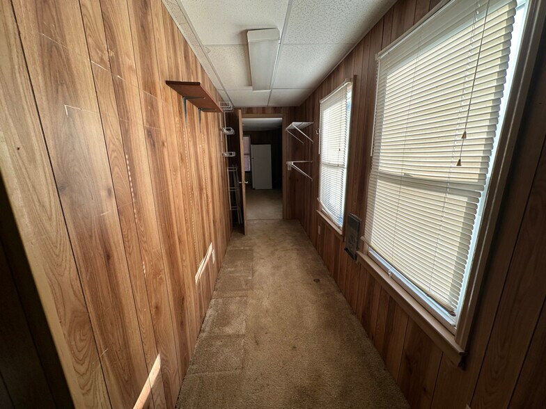 Building Photo - 115 Ells Country Estates