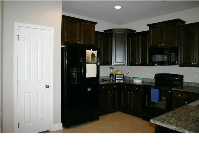 Building Photo - 658 Red Fern Rd