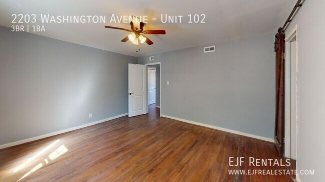 Building Photo - 2203 Washington Ave