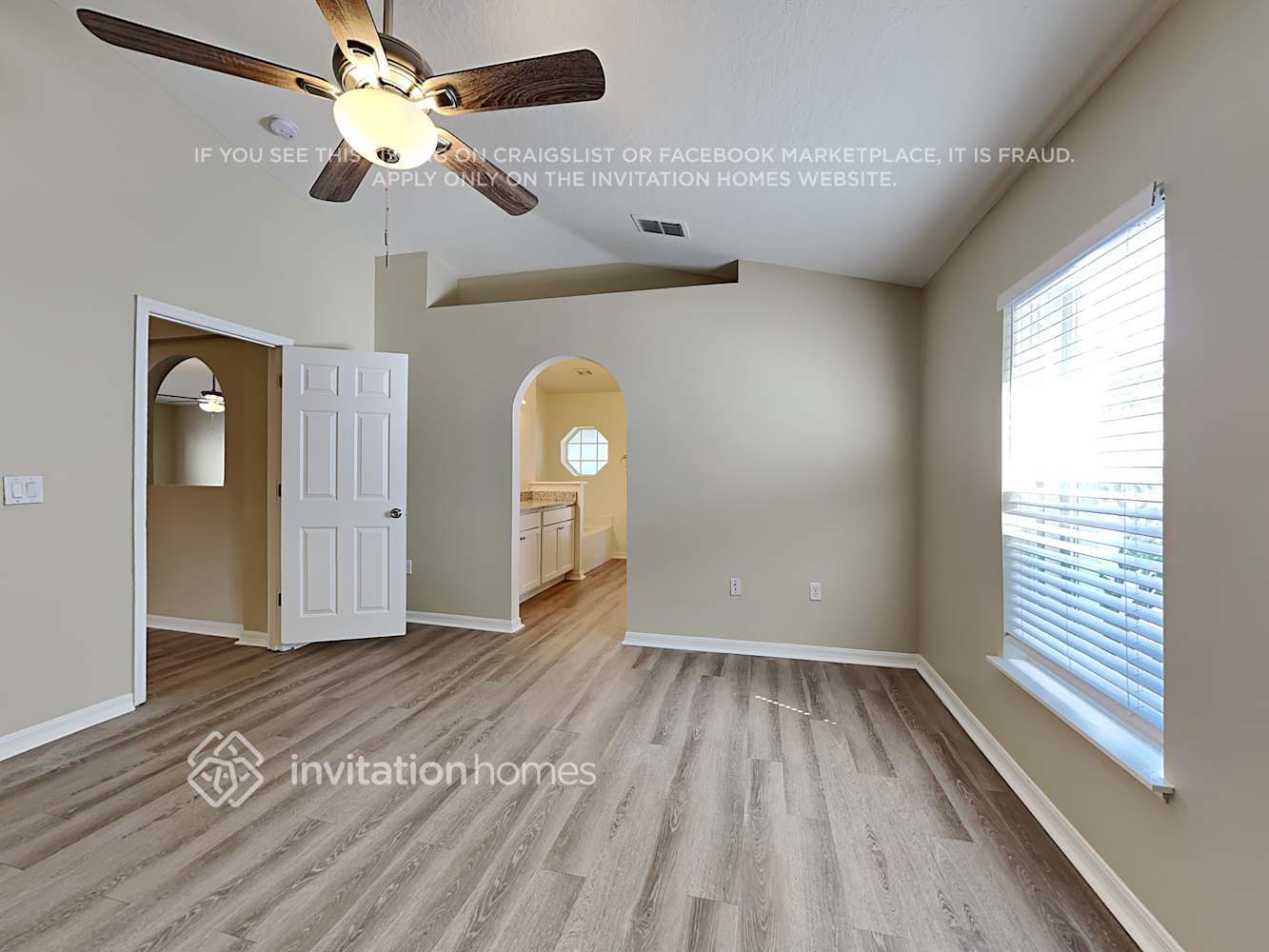 Building Photo - 2470 Brookshire Cir