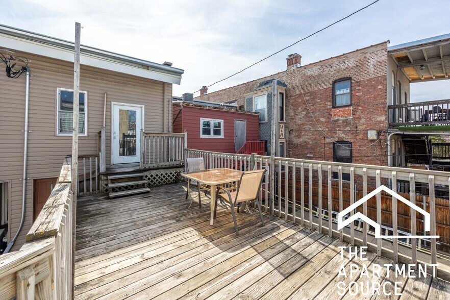 Building Photo - 2206 W Erie St