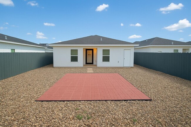 Building Photo - 5702 Moses Lp