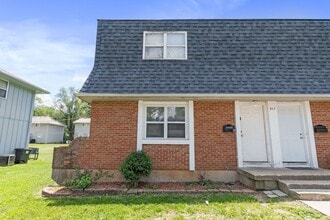 Building Photo - Spacious Belton Duplex with Full Basement—Great Location!