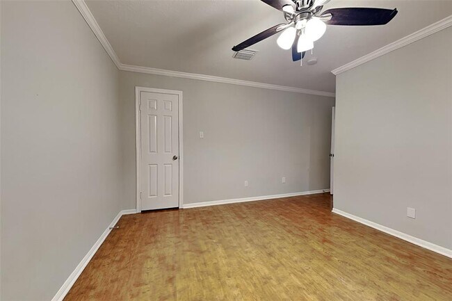 Building Photo - 15318 Sterling Lake Dr