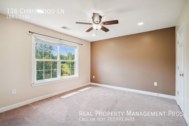 Building Photo - 116 Chriswood Ln