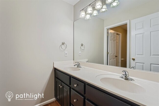 Building Photo - 4011 Iron Hill Ln