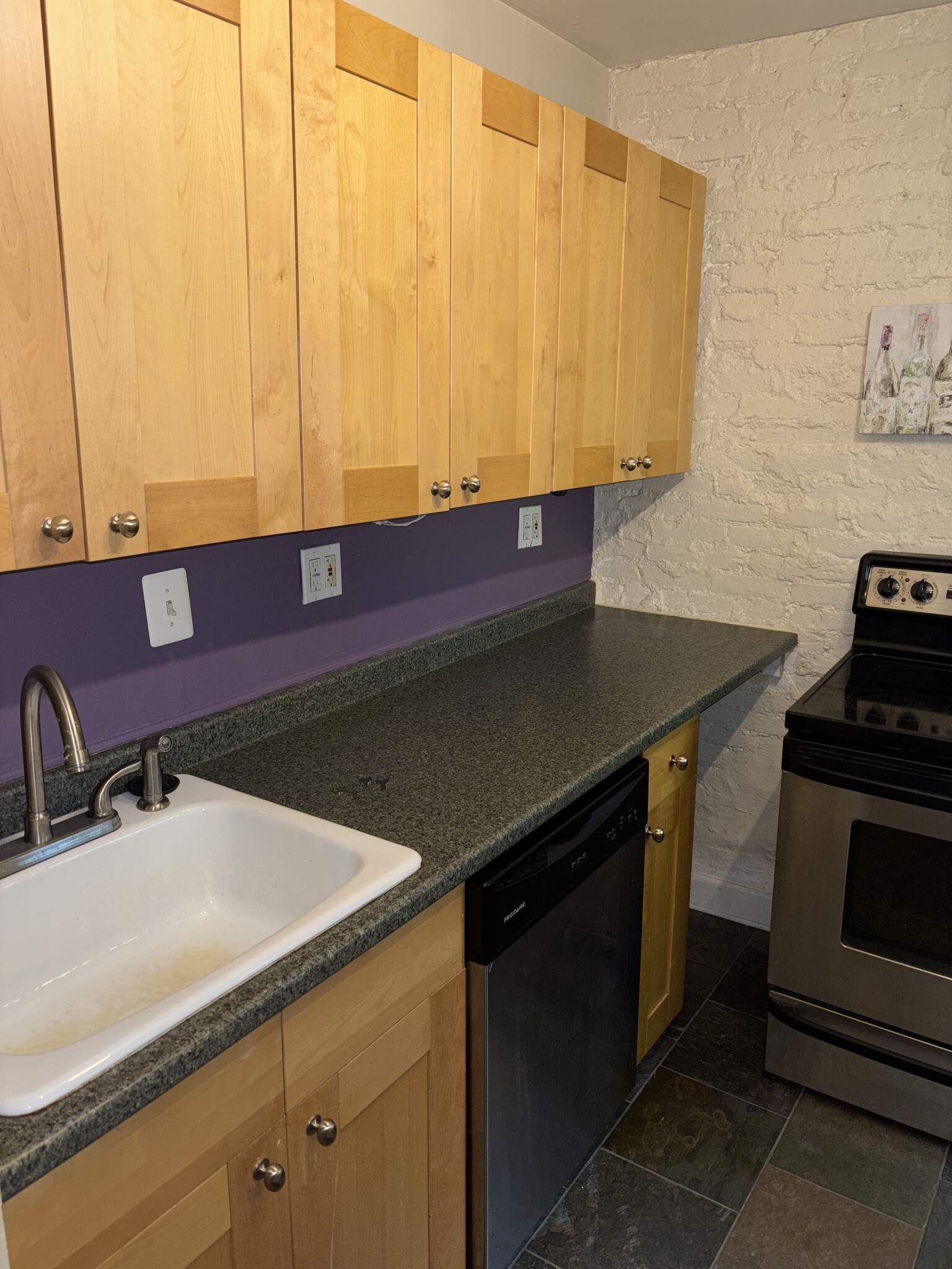 Building Photo - 2023 Brandywine St