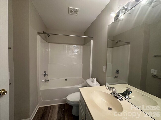 Building Photo - 6626 Rothchild Dr